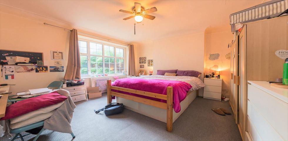 			PRIVATE GARDEN, 2 Bedroom, 1 bath, 1 reception Flat			 Stanley Gardens, WILLESDEN GREEN